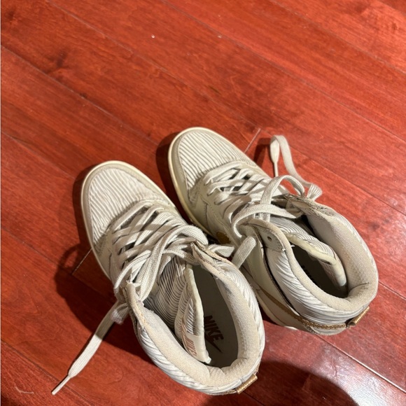 Nike Elevator shoes - Picture 2 of 4